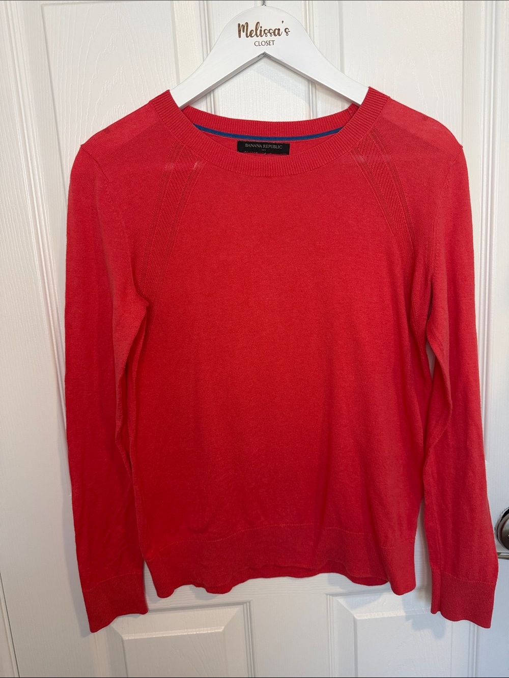 Banana Republic coral Lightweight Crewneck sweater small